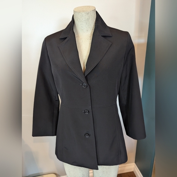 Marc New York women's three button black blazer, size S - Picture 3 of 11